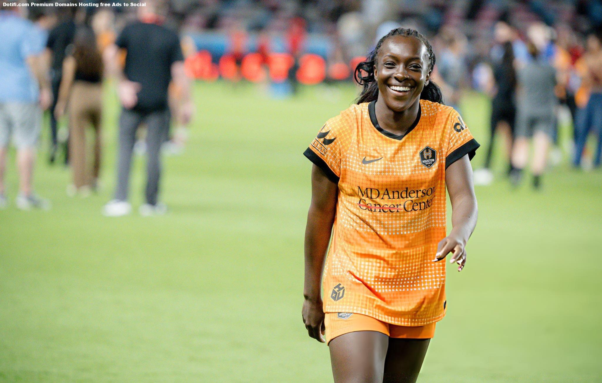 Michelle Alozie, 2025 FIFPRO Women's XI