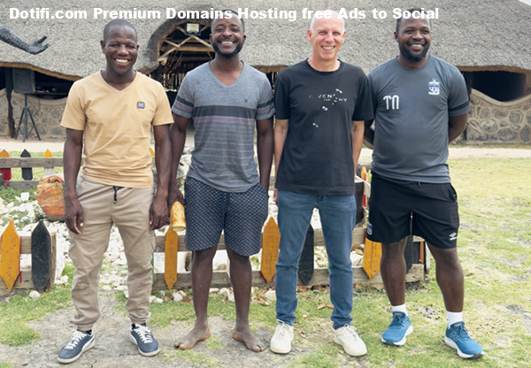 Michael Nees, Takesure Chiragwi 